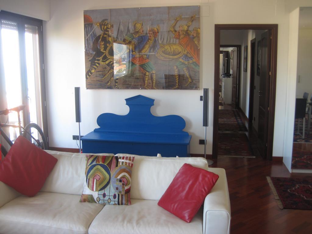 Mondello Luxury Apartment On The Beach Room photo